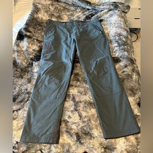 Eddie Bauer Guide Pro Lined Pants 40x32 Blue.